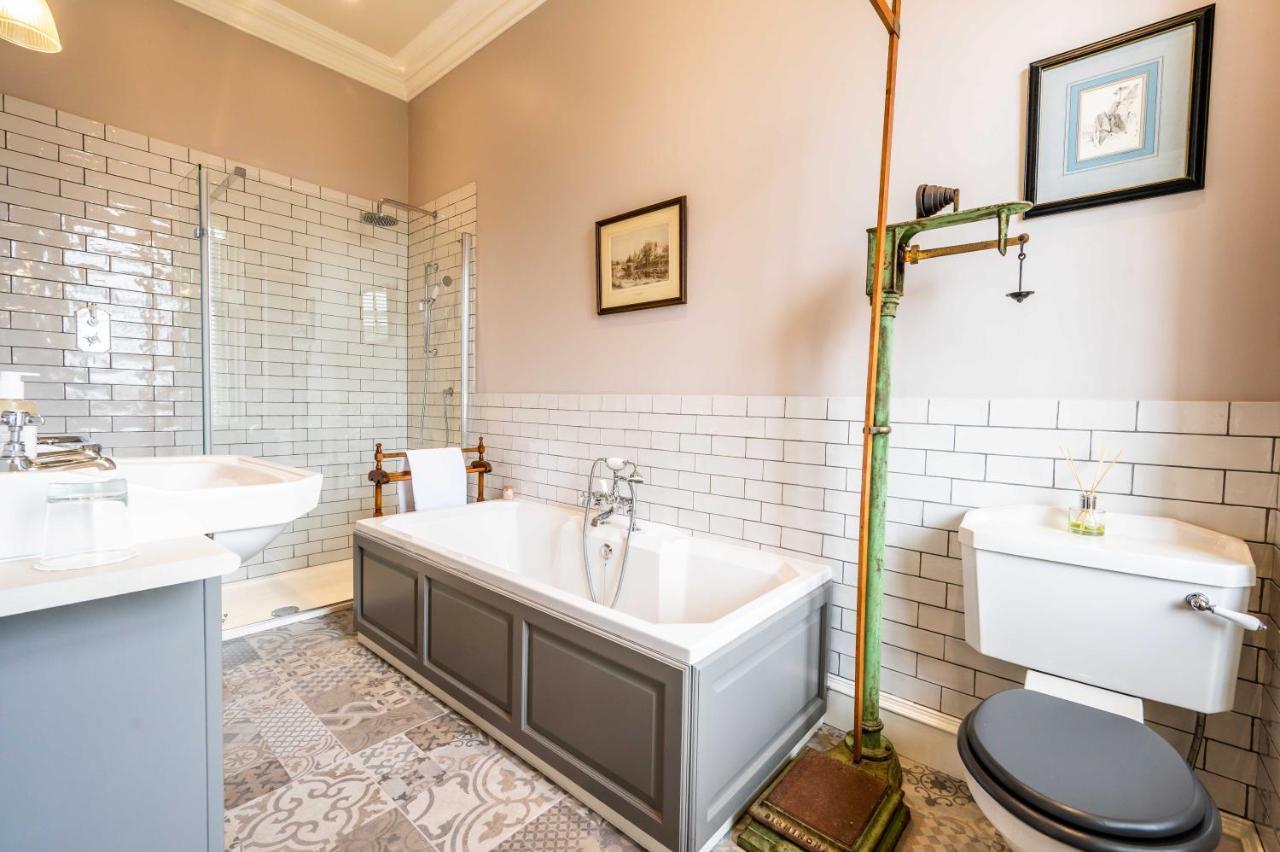 ネアン Washington House Bed & Breakfast エクステリア 写真