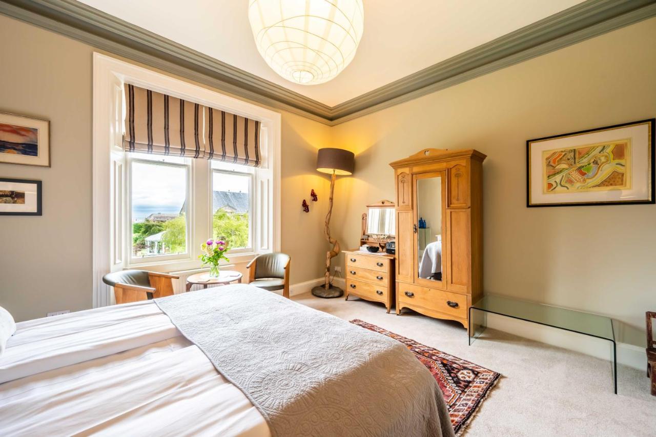 ネアン Washington House Bed & Breakfast エクステリア 写真
