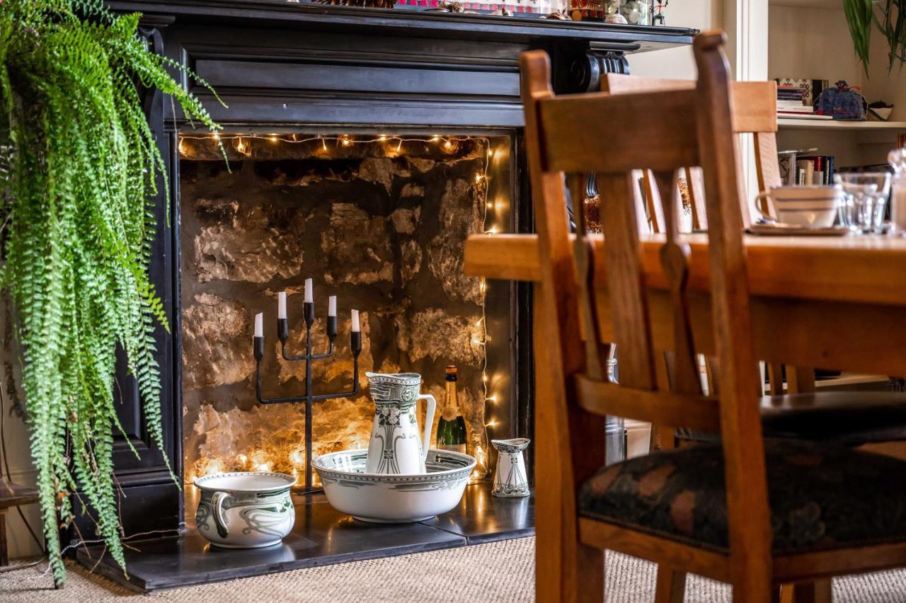 ネアン Washington House Bed & Breakfast エクステリア 写真