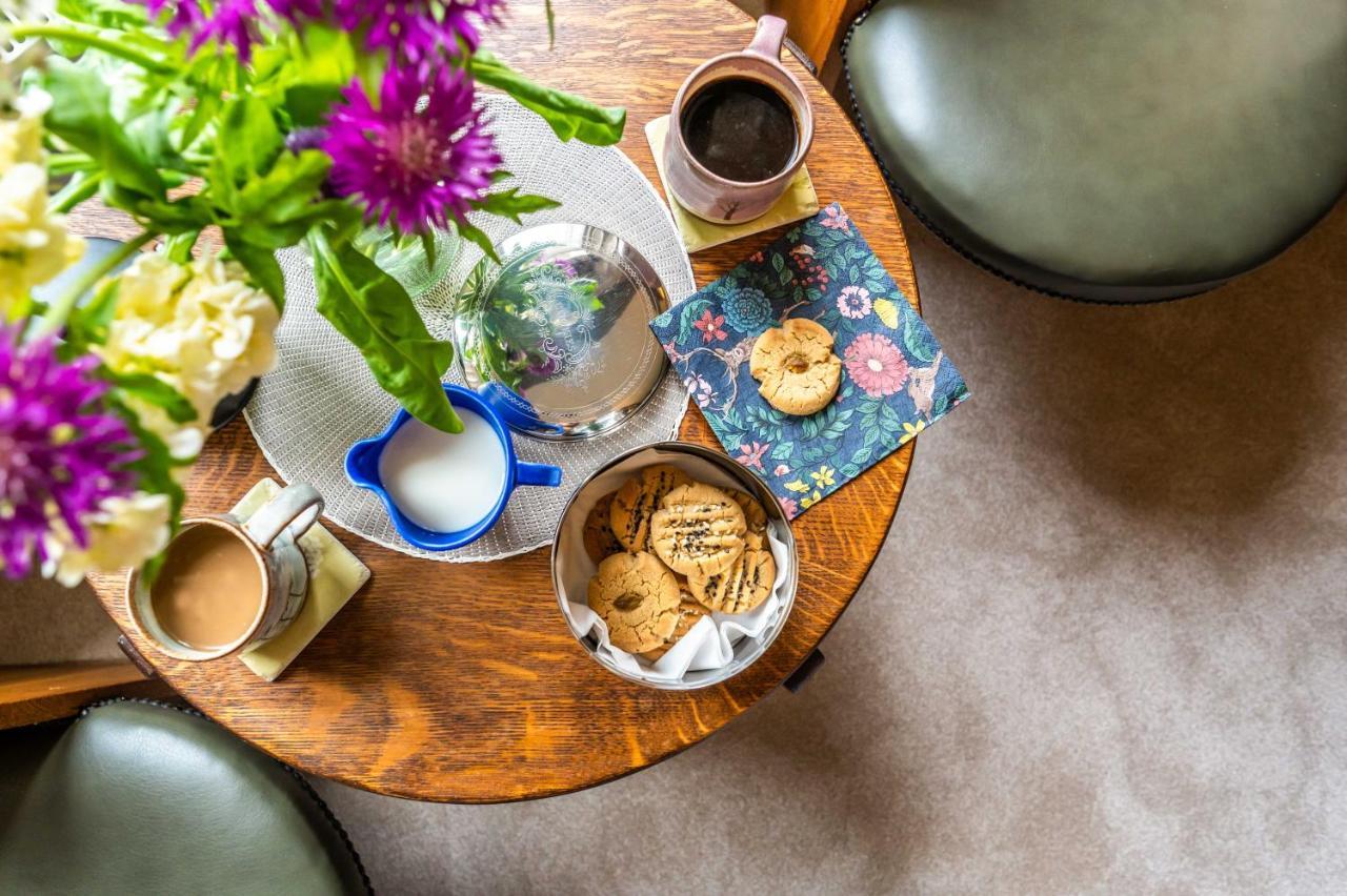 ネアン Washington House Bed & Breakfast エクステリア 写真