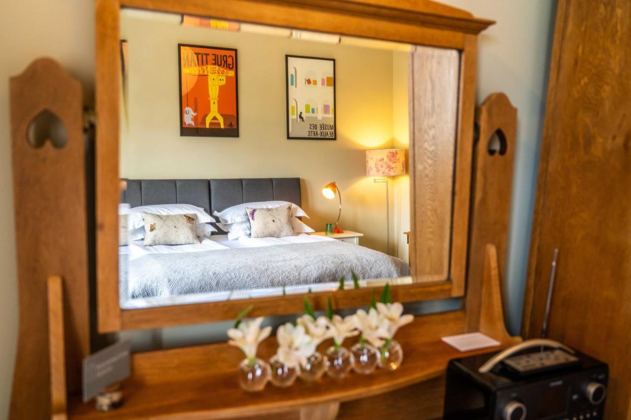 ネアン Washington House Bed & Breakfast エクステリア 写真